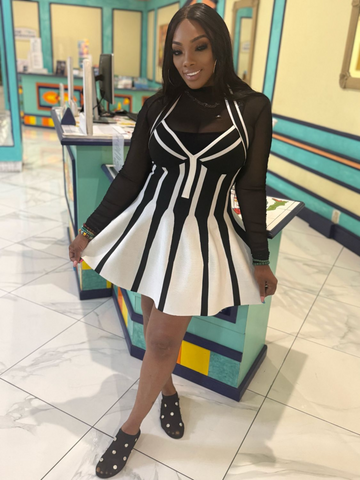 JUDITH black and white dress