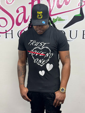 TRUST LOVE NO one graphic shirt