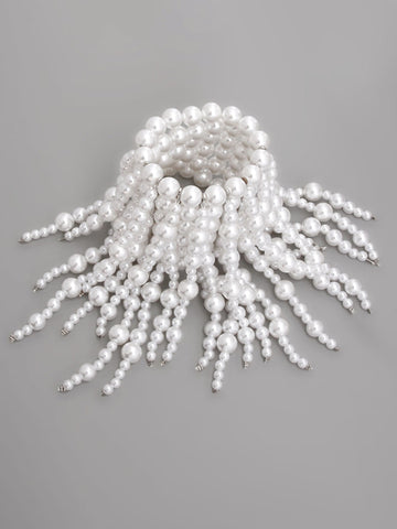 White drip pearled bracelet